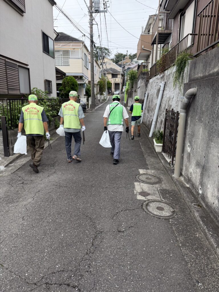 子どもから大人まで、みんなで地域を見守りました